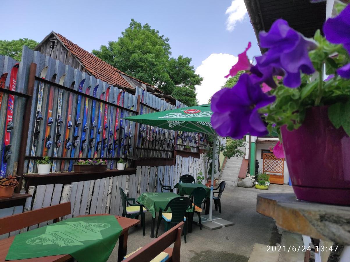 Hotel Tatrania Stara Lesna Exterior foto